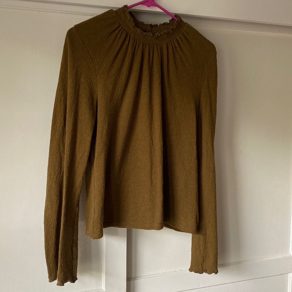 Madewell Texture & Thread Ruffled Mockneck Top